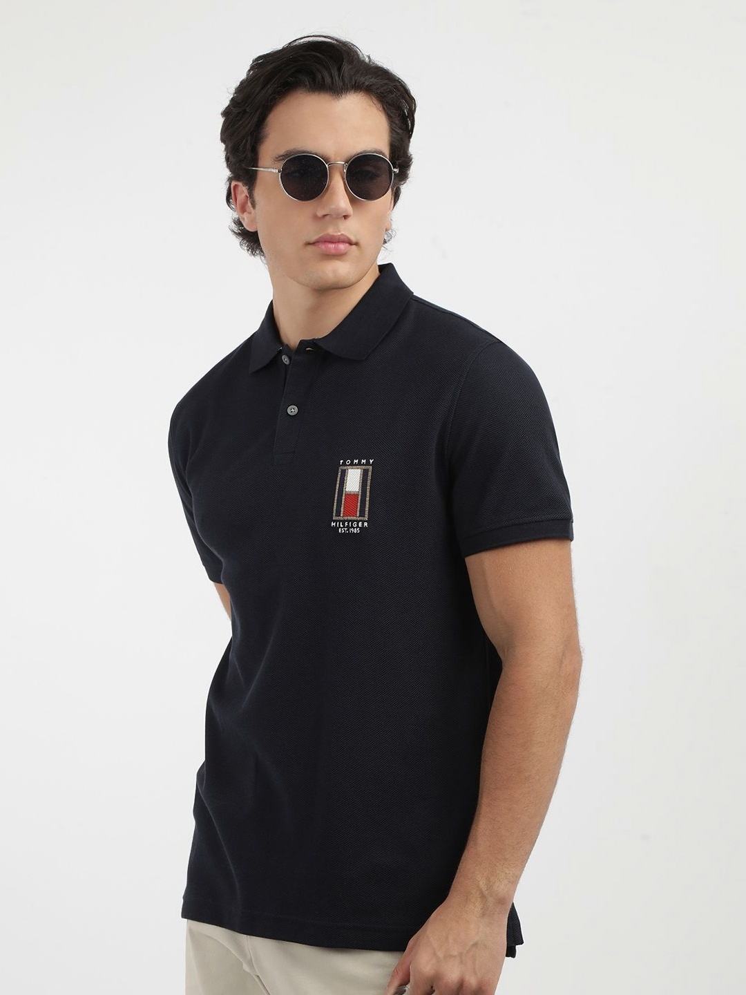 

Tommy Hilfiger Men Brand Logo Polo Collar Cotton T-shirt, Navy blue