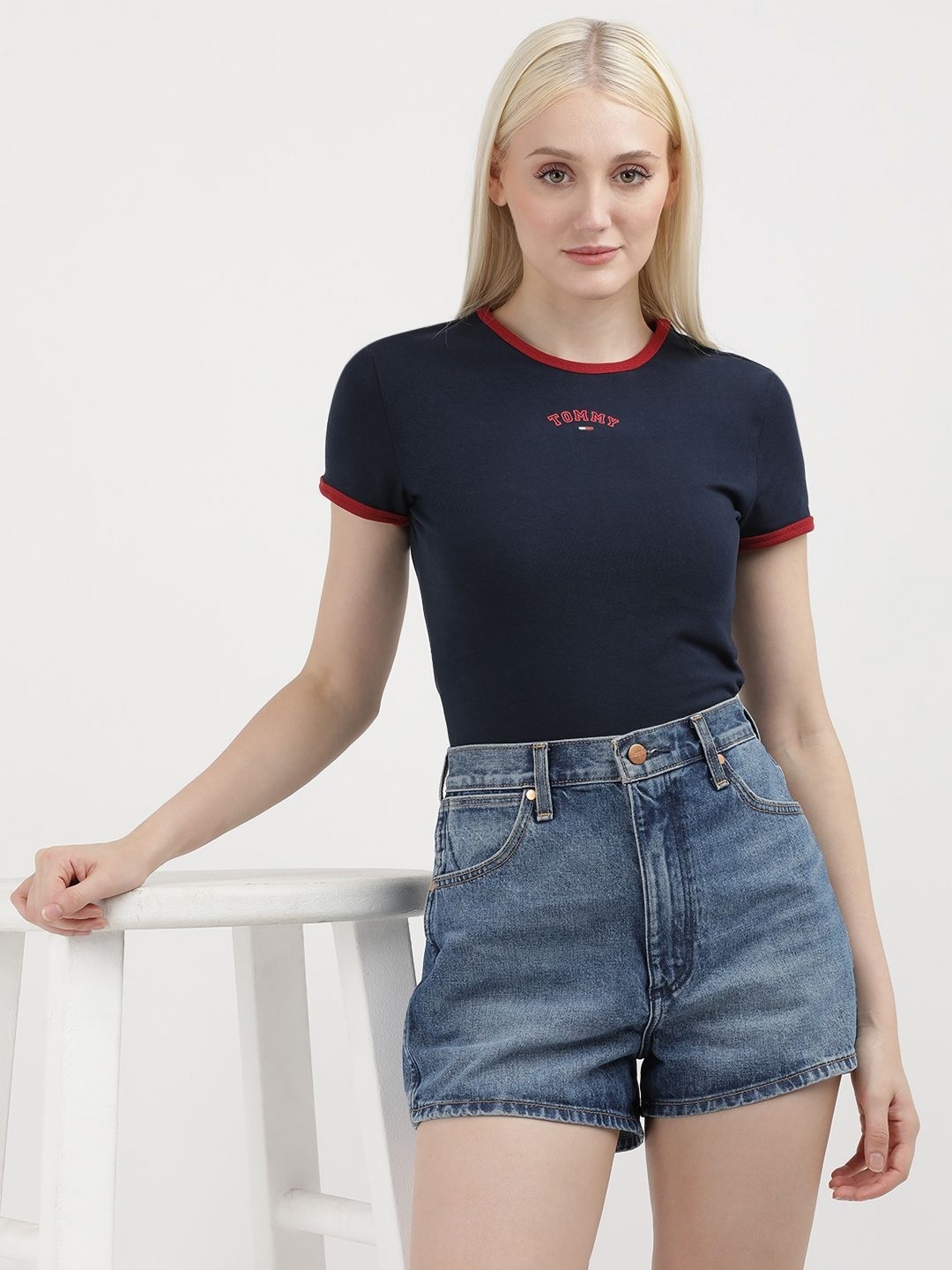 

Tommy Hilfiger Women Brand Logo Round Neck Cotton Slim Fit T-shirt, Navy blue