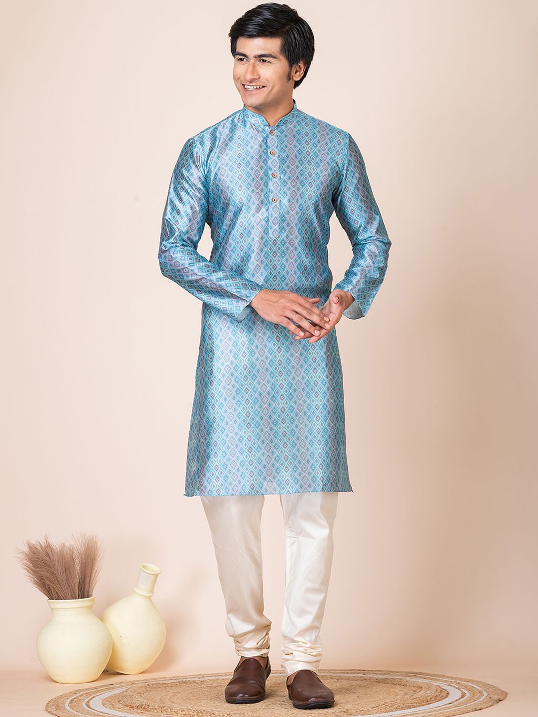 

HU - Handcrafted Uniquely Geometric Printed Mandarin Collar Straight Kurta, Blue
