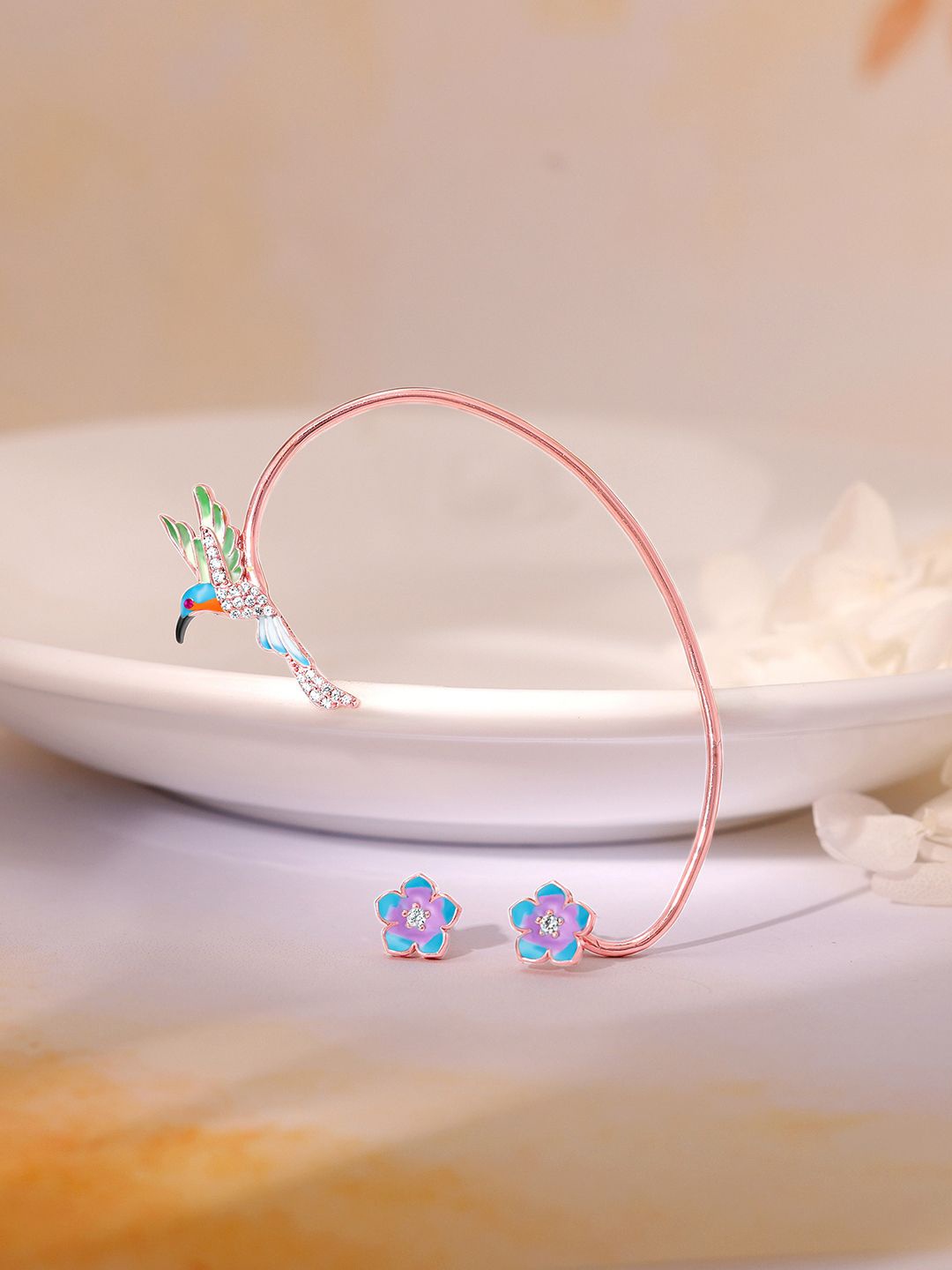 

GIVA 925 Silver Rose Gold-Plated Contemporary Ear Cuff Earrings