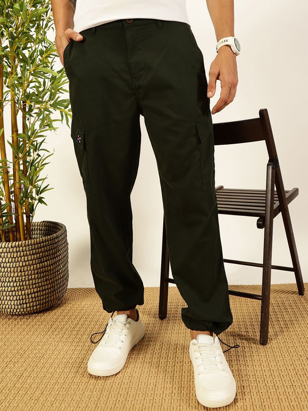 

Thomas Scott Men Smart Parachute Pure Cotton Cargo Trouser, Green