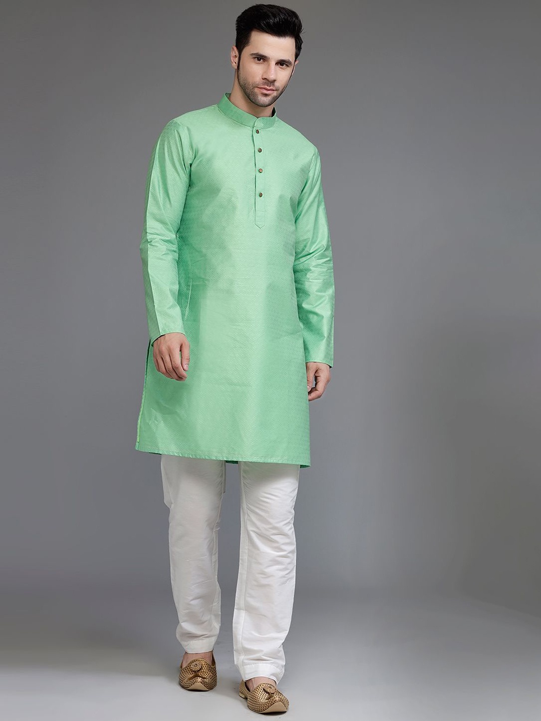 

Utsav Fashion Floral Woven Design Mandarin Collar Straight Kurta With Trousers, Sea green