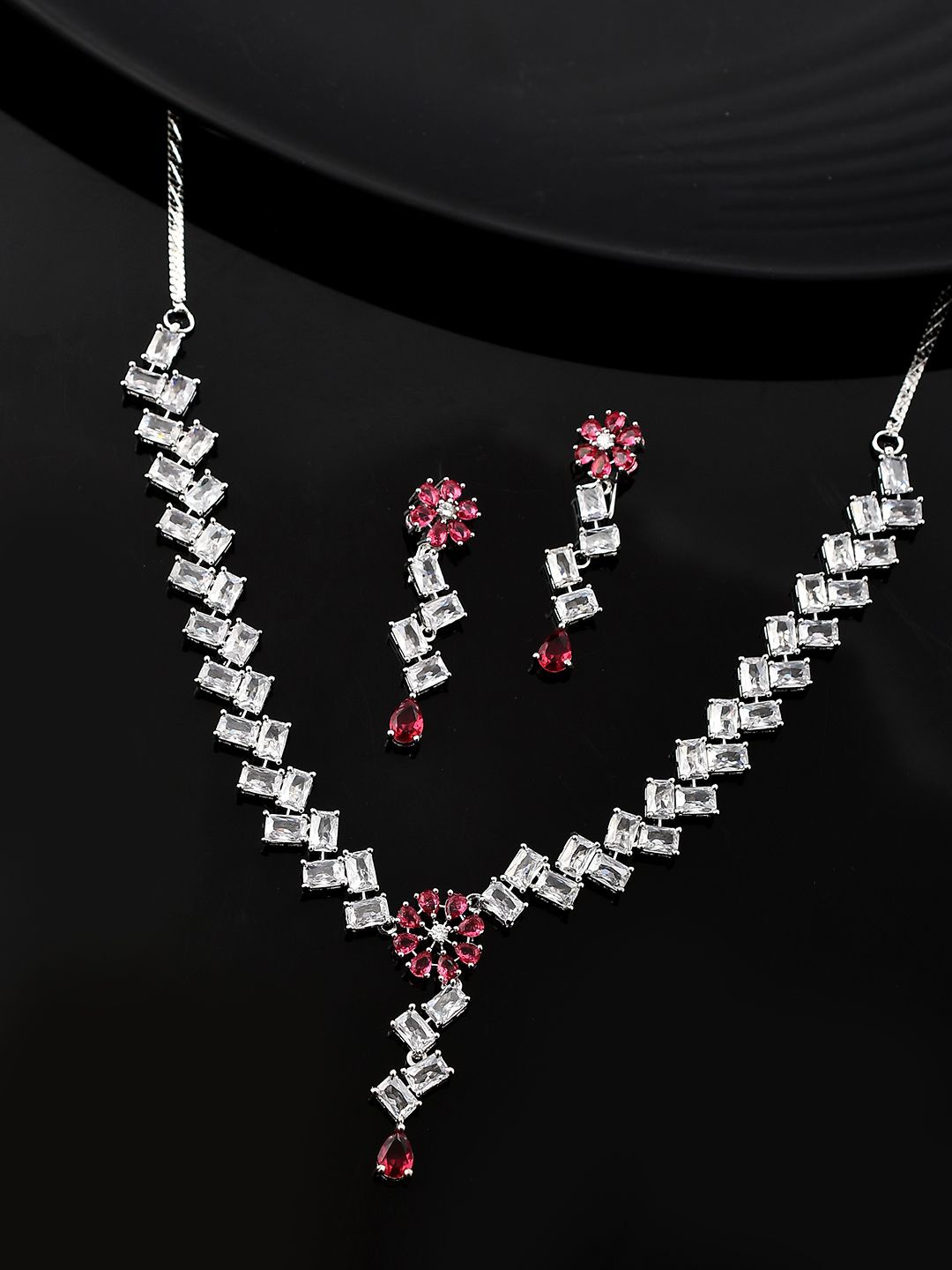 

Voylla Silver-Plated Pink Kundan-Studded Jewellery Set