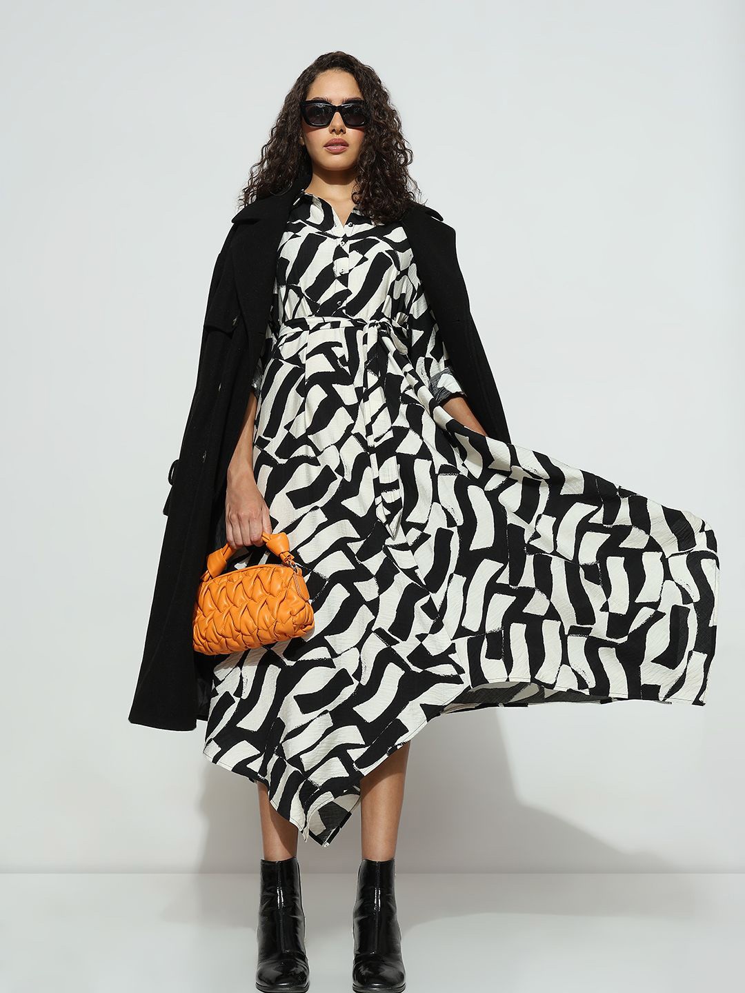 

Vero Moda Women Printed A-Line Midi Dress, Black