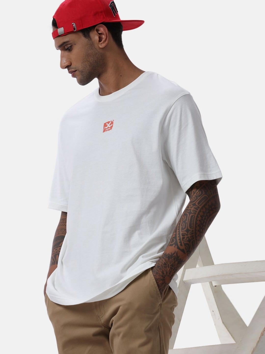 

WROGN Men Typography Printed Round Neck Cotton T-shirt, White