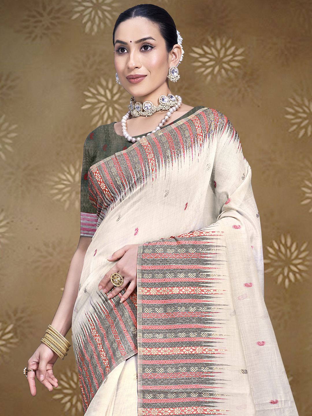 

Exclusiva Ethnic Motifs Saree, Cream