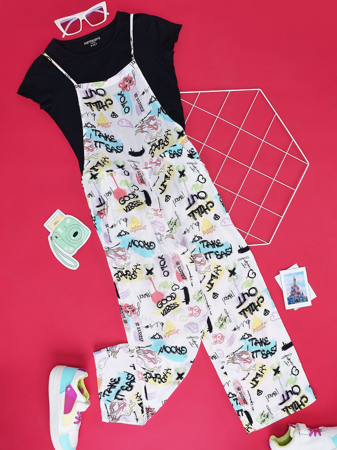 

Pantaloons Junior Girls Typography Printed Dungarees, Multi