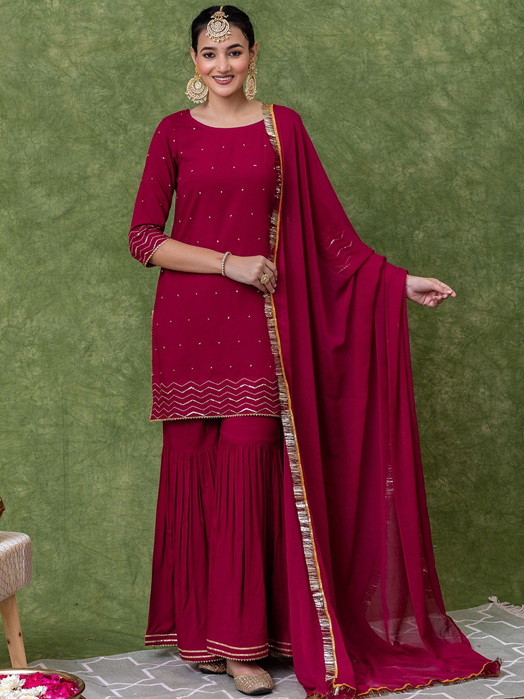 

KASYA Geometric Embroidered Regular Sequinned Kurta With Sharara & Dupatta, Maroon