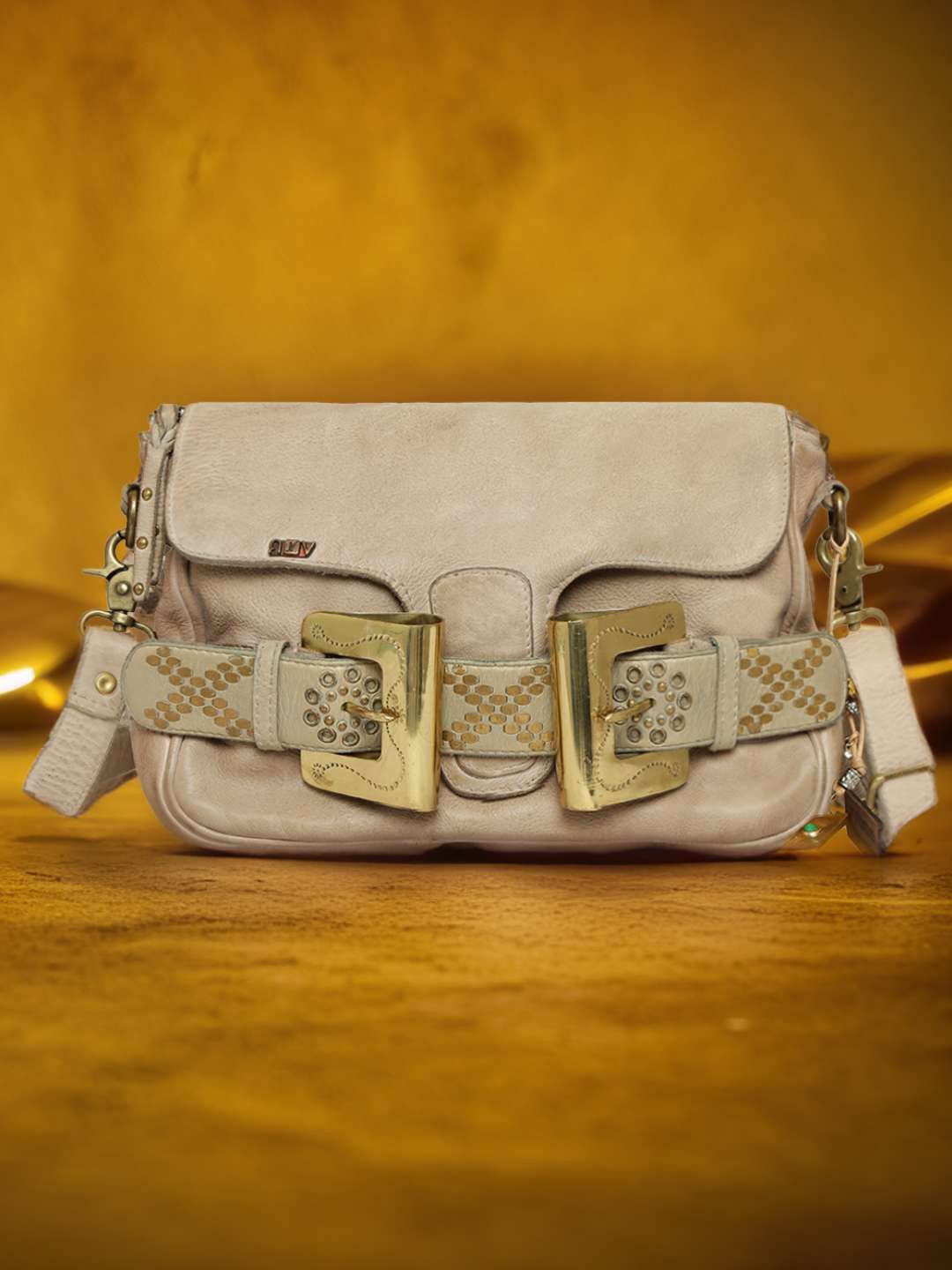 

ART N VINTAGE Leather Structured Shoulder Bag with Tasselled, Cream