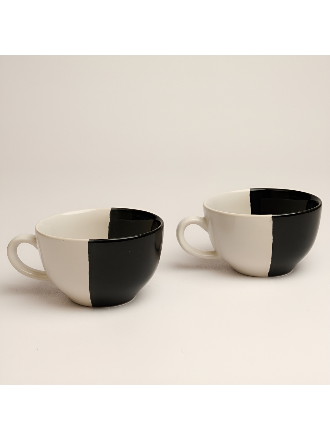 

BlackCarrot White & Black 2 Pieces Printed Ceramic Glossy Cups 380 ml