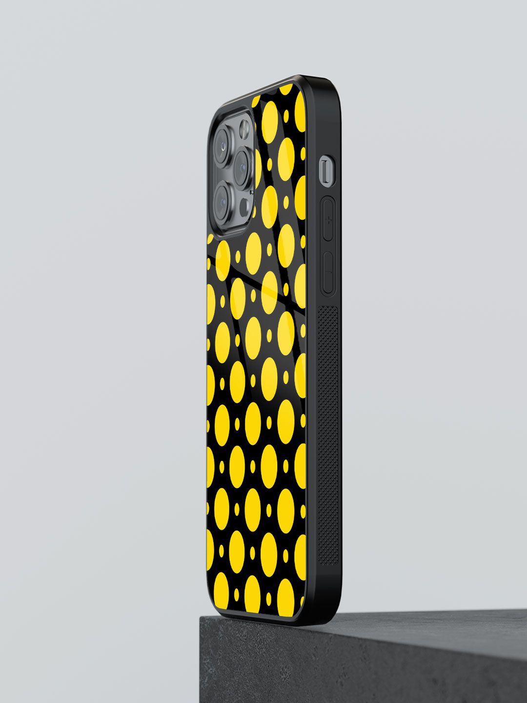 

macmerise Geometric Printed iPhone 13 Pro Max Back Case Mobile Accessories, Yellow