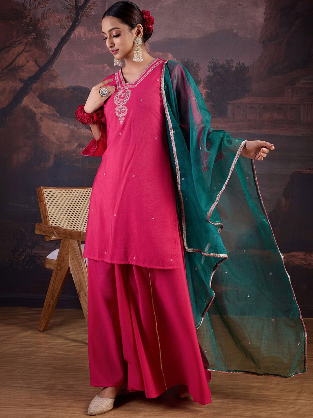 

House of Pataudi Ethnic Motifs Embroidered Thread Work Kurta & Palazzo With Dupatta, Pink