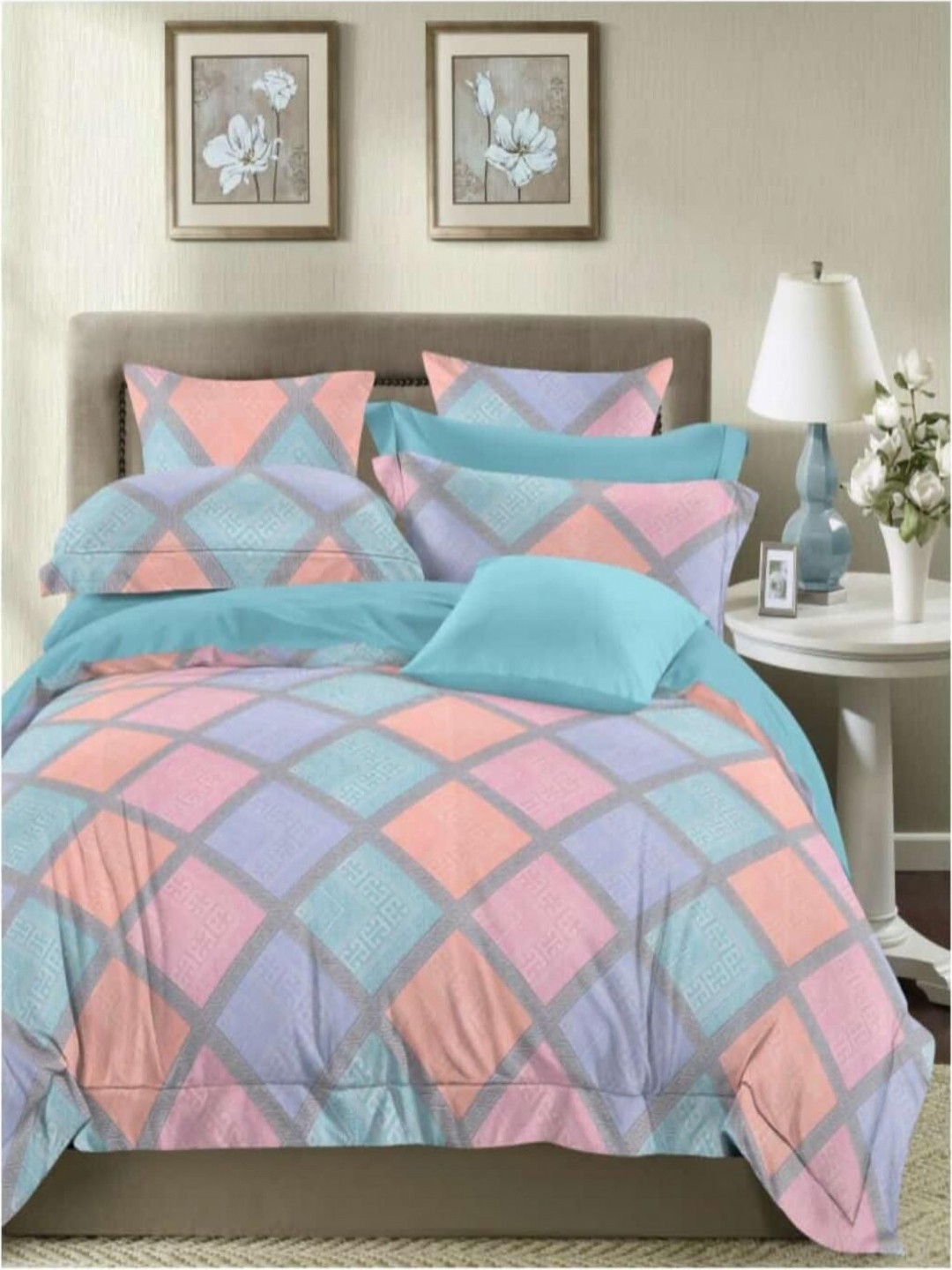 

Bedbathandbliss Blue Floral 300 TC King Bedsheet with 2 Pillow Covers