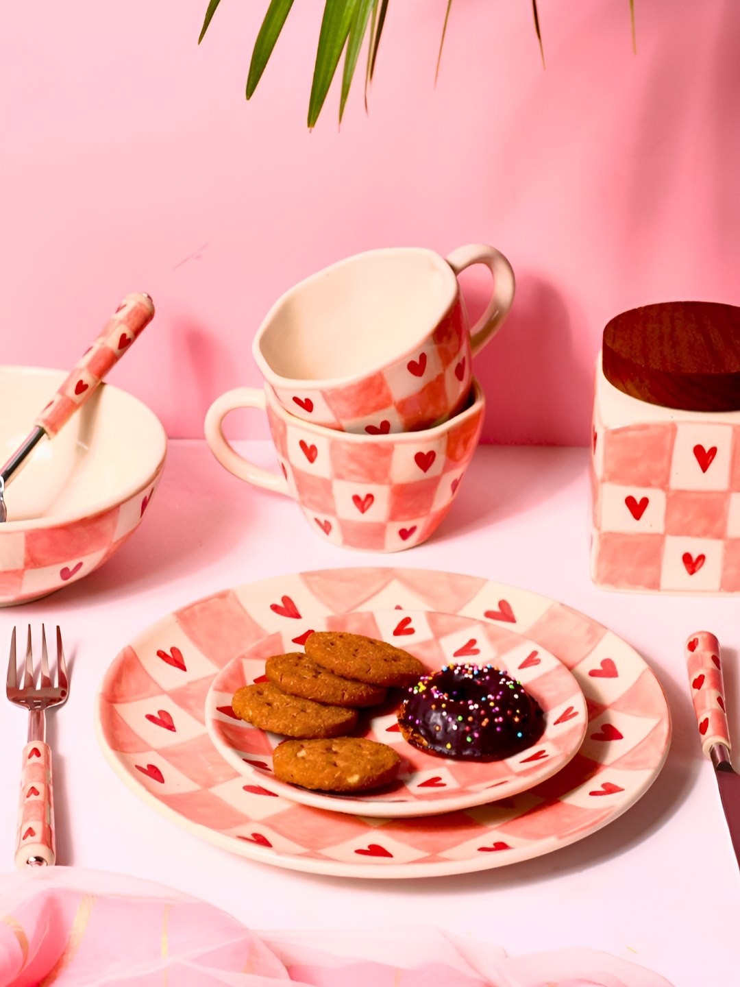 

WEAVING HOMES Pink & Beige 8 Pieces Printed Ceramic Dinner Set