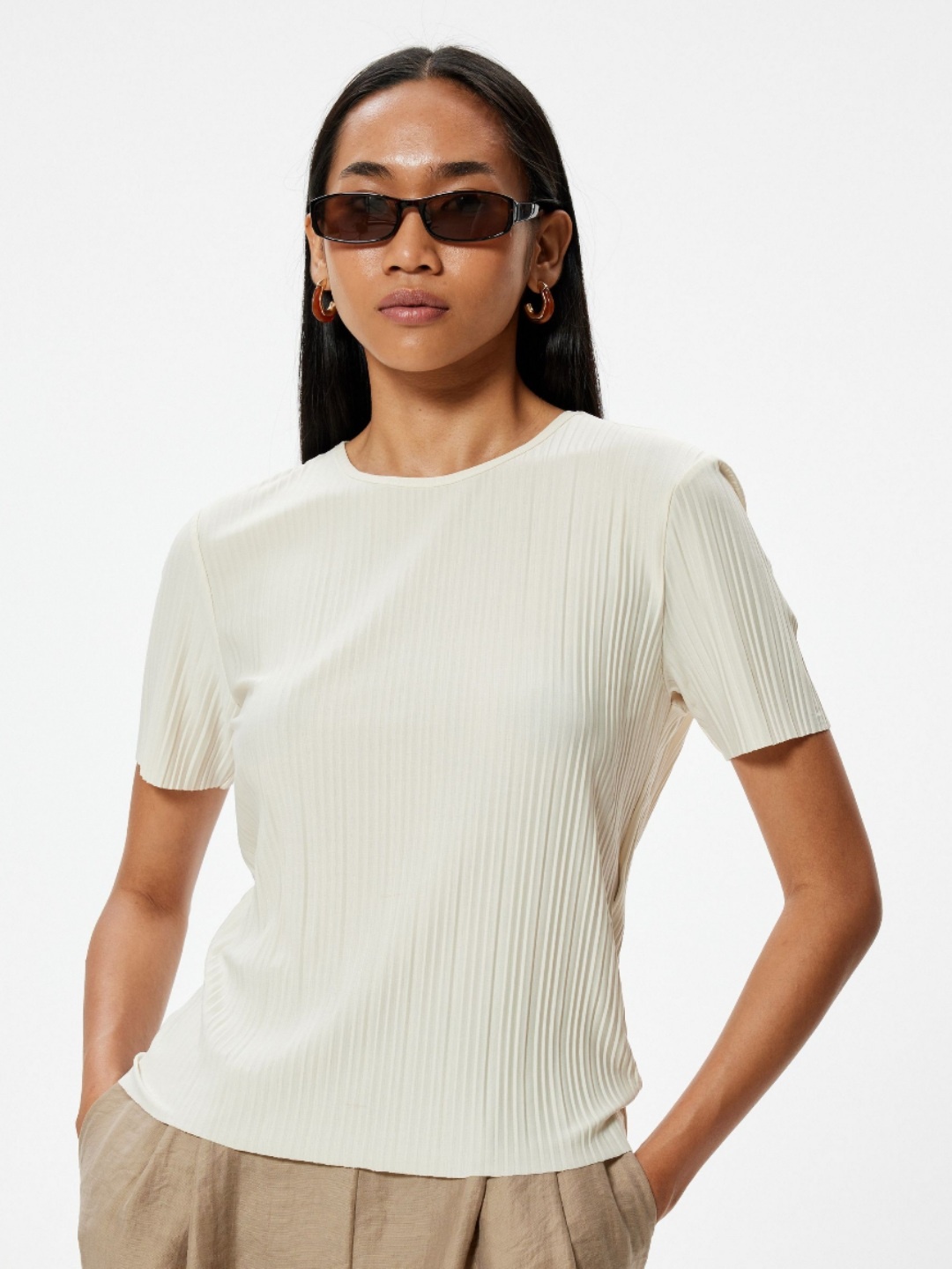 

Koton Women Polo Collar Extended Sleeves Pockets T-shirt, Beige