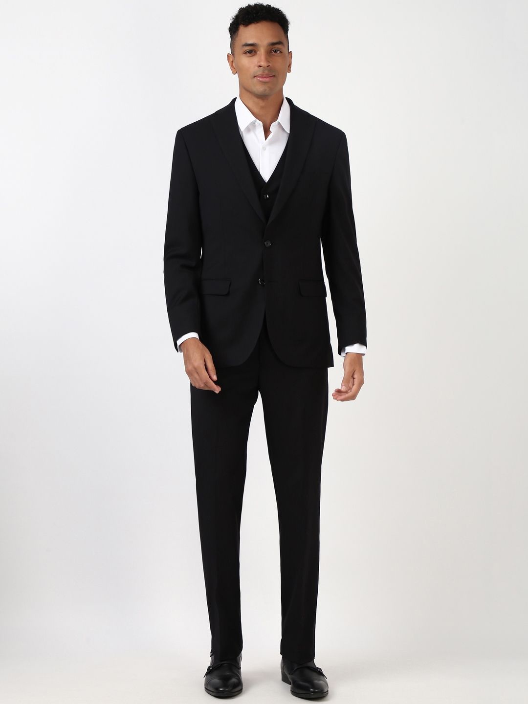 

Peter England Elite Men Slim-Fit Single-Breasted Three-Piece Formal Suit, Black