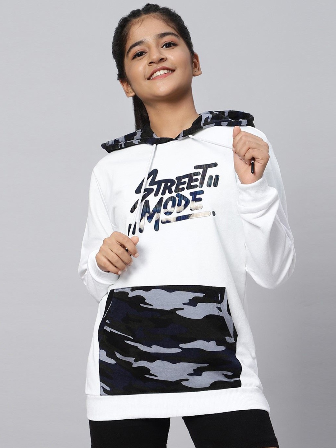 

TeenTrums Boys Printed Hooded Sweatshirt, White