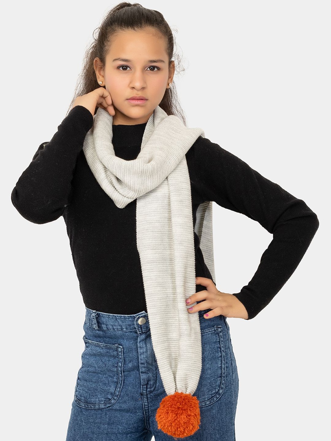 

513 Girls Acrylic Pom Pom Muffler, Grey