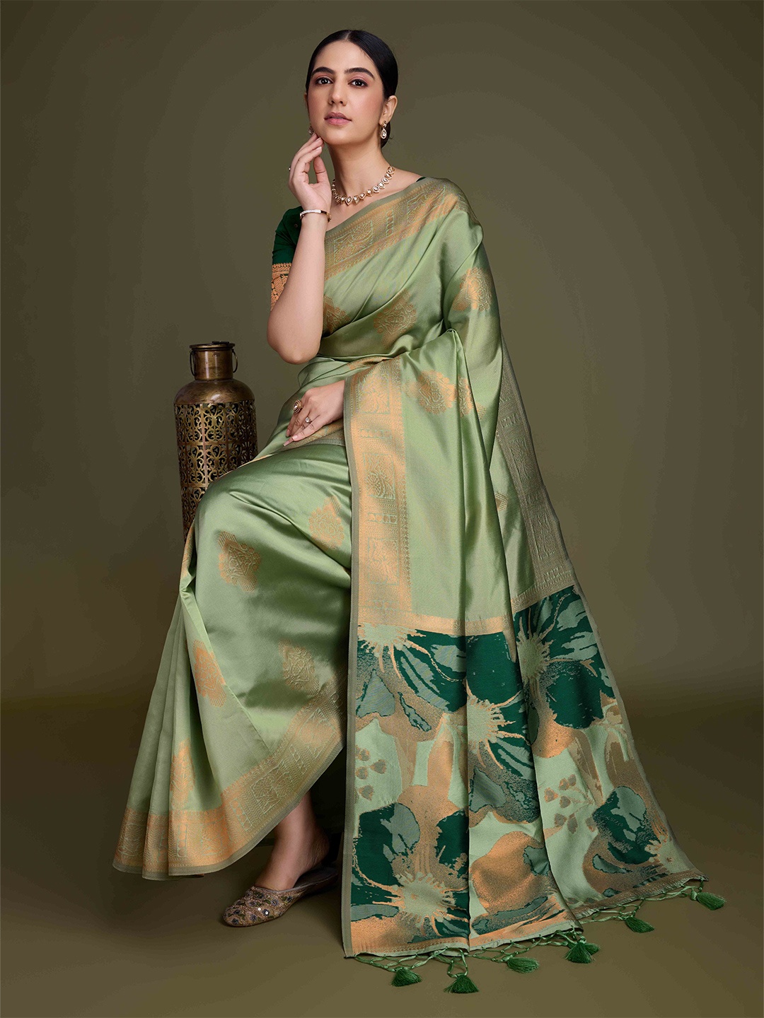 

KIMISHA Pista Ethnic Motifs Zari Silk Blend Saree, Green