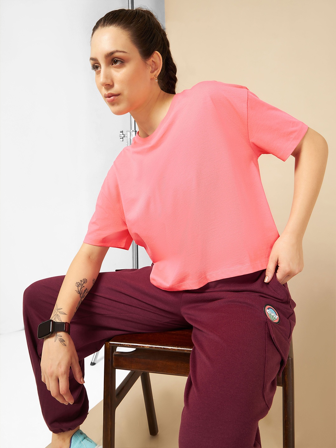 

CULT Women Bio Finish Solid Cotton Boxy Crop T-shirt, Pink