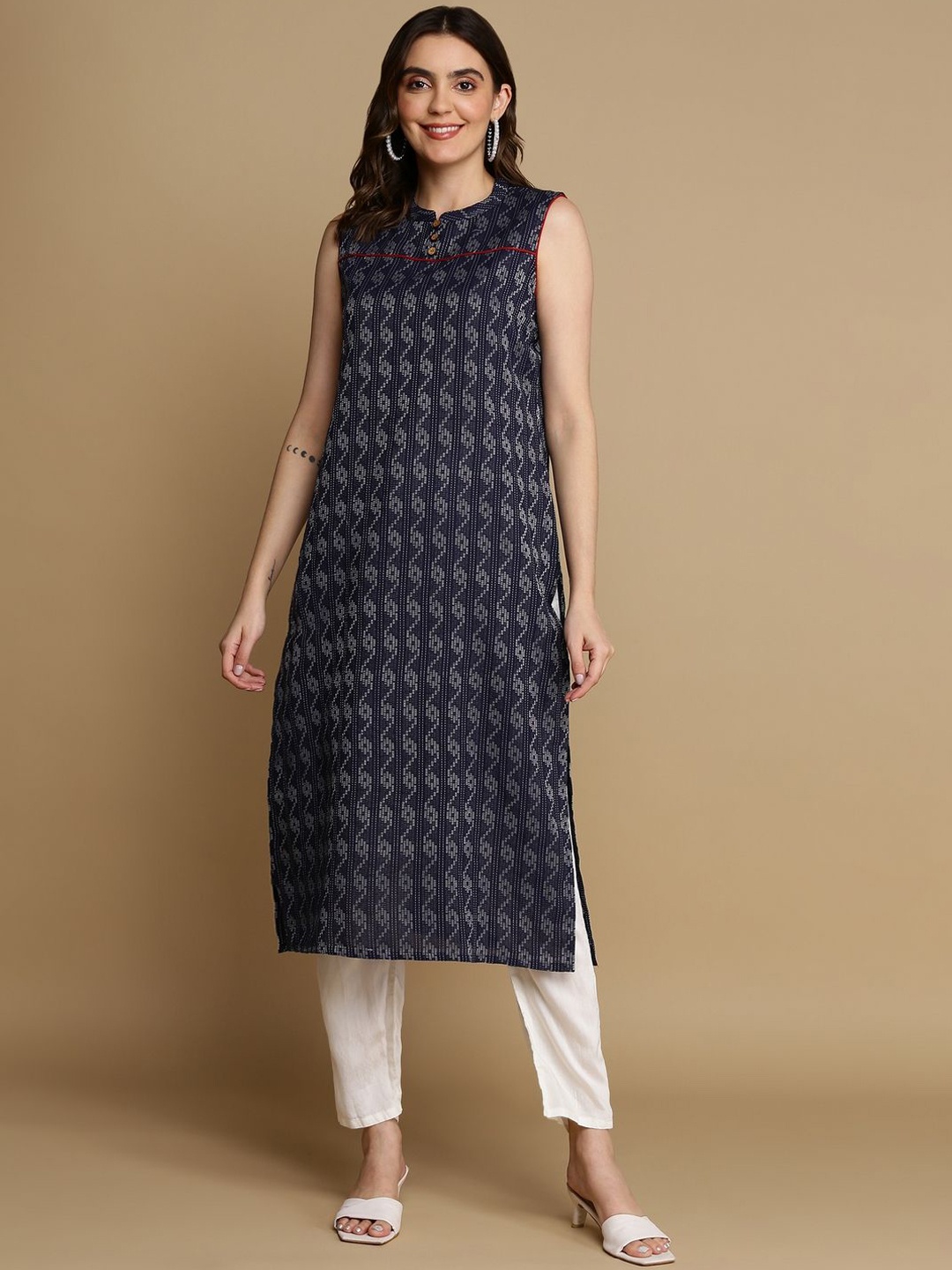 

Shiv ali apparels Geometric Woven Design Straight Kurta With Inside Attached Sleeve, Navy blue