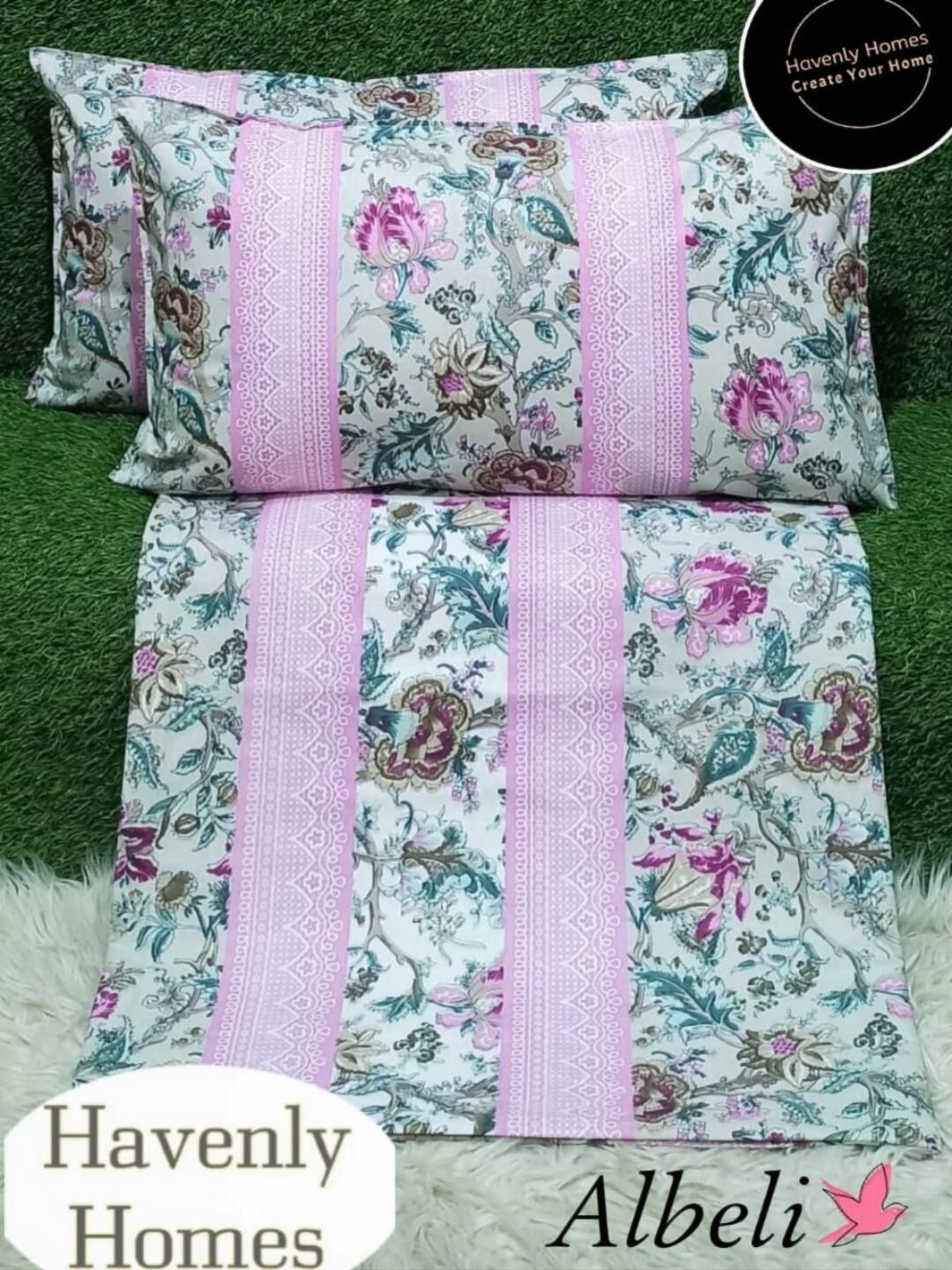 

Bedbathandbliss Off White Floral 300 TC King Bedsheet with 2 Pillow Covers