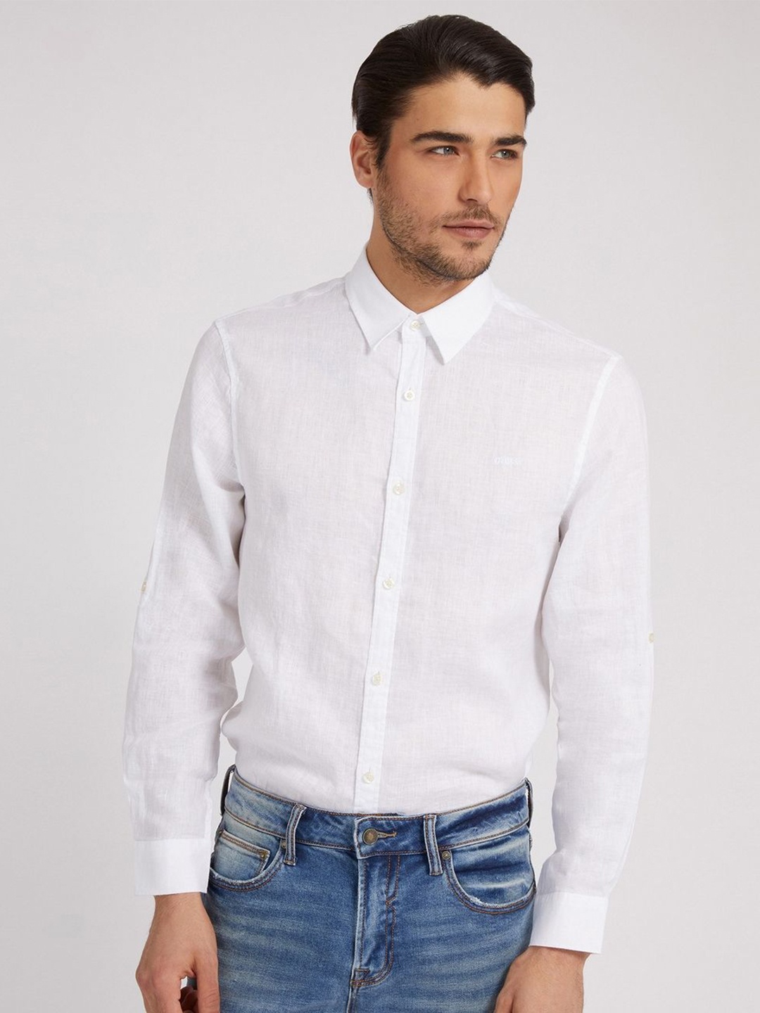 

GUESS Men Spread Collar Solid Cotton Casual Shirt, White