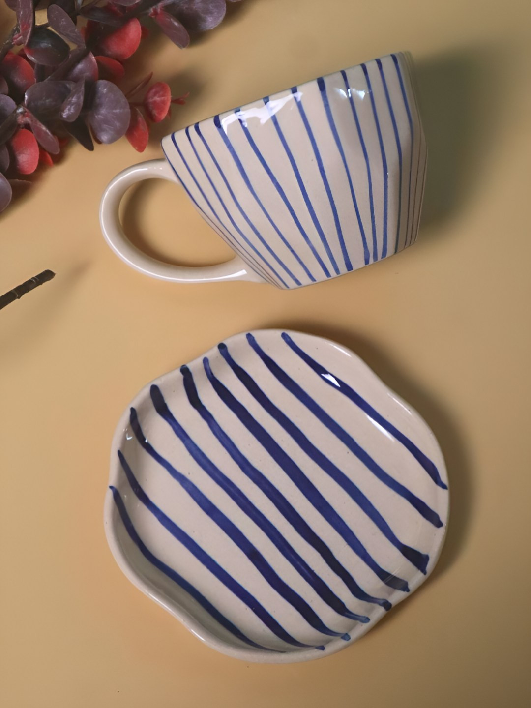 

WEAVING HOMES Blue & White 2 Pieces Striped Ceramic Mug & Dessert Plate