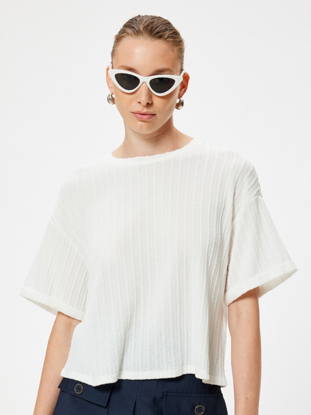 

Koton Women Solid Round Neck T-Shirt, White