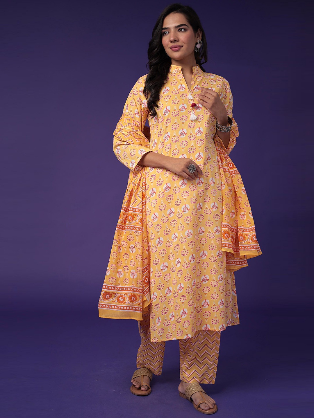 

ZARI Floral Printed Pure Cotton Unstitched Dress Material, Yellow