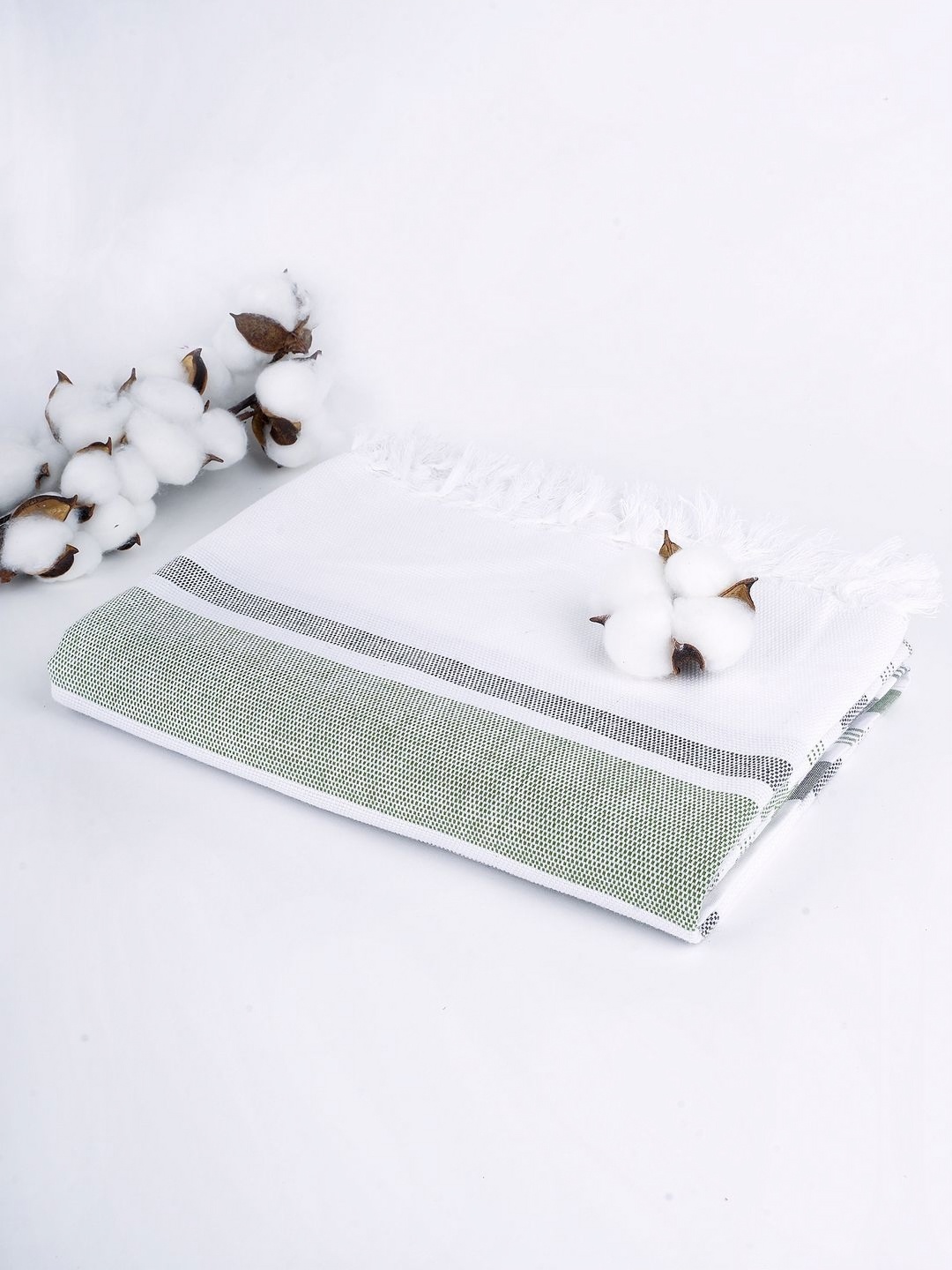 

Thirsty Towel Green & White Striped Pure Cotton 225 GSM Bath Towel