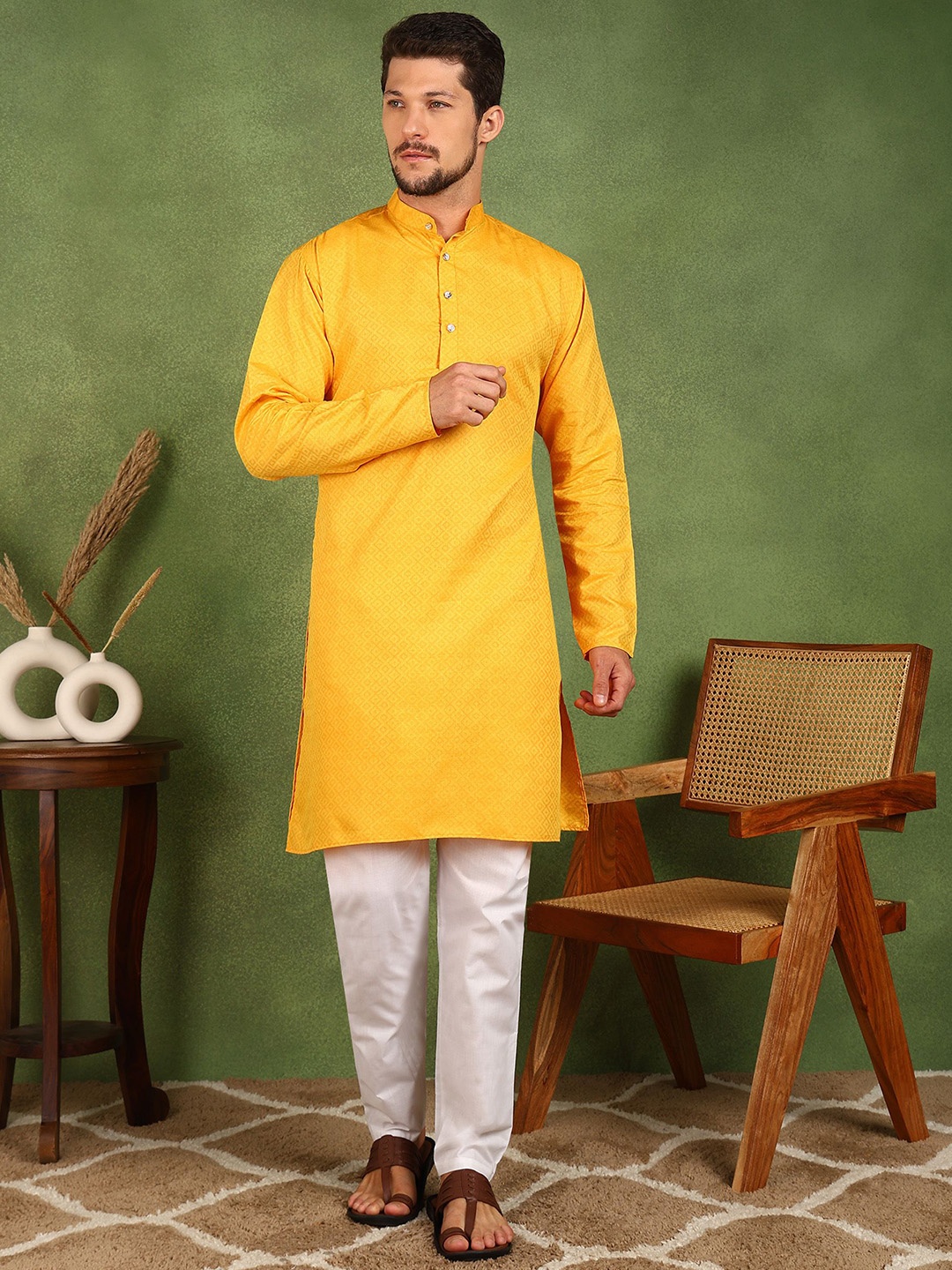 

FUBAR Geometric Woven Design Mandarin Collar Cotton Silk Straight Kurta With Pyjama, Yellow