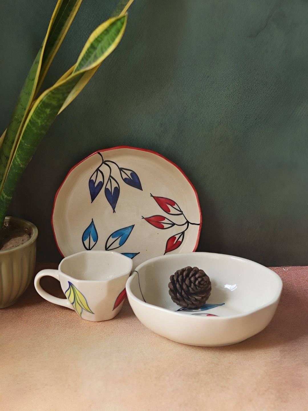 

WEAVING HOMES White & Red 3 Pieces Floral Printed Breakfast Combo