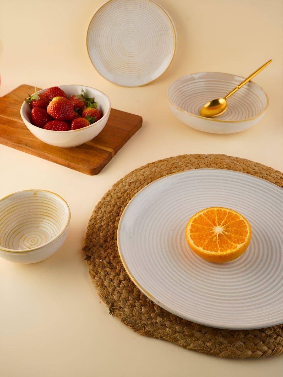 

WEAVING HOMES White 5 Pieces Textured Ceramic Dinner Set