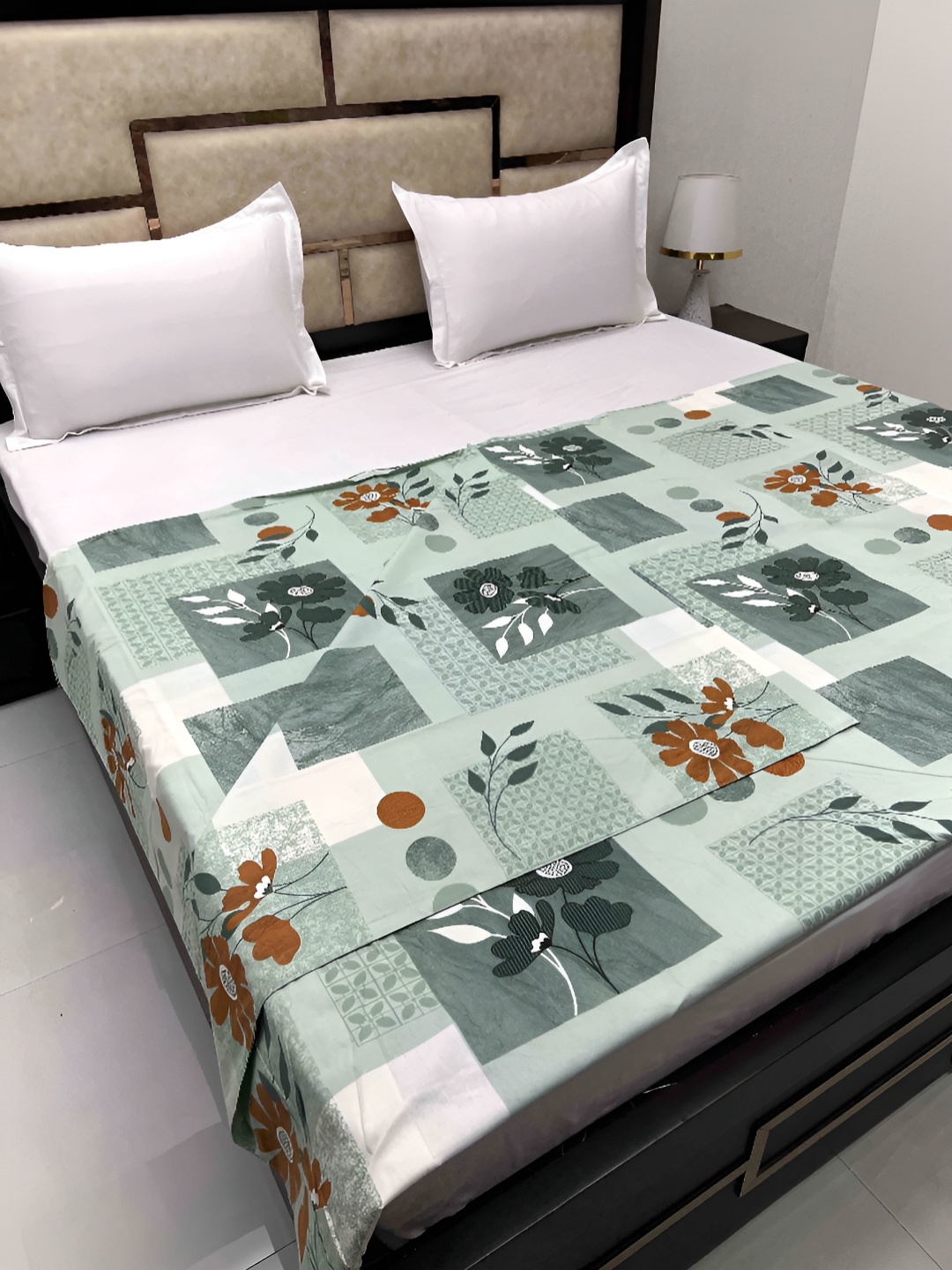 

Pure Decor Green & Grey Cotton Printed Duvet Cover