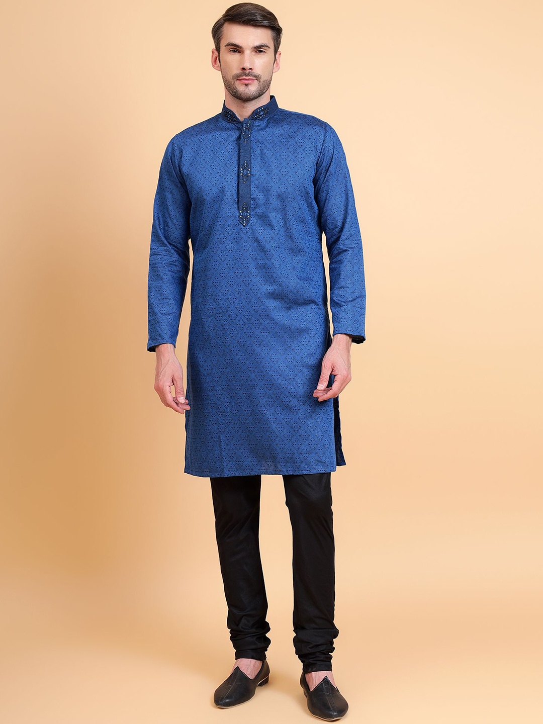 

Sultan The King Of Kurta Ethnic Motifs Printed Thread Work Straight Cotton Kurta, Navy blue