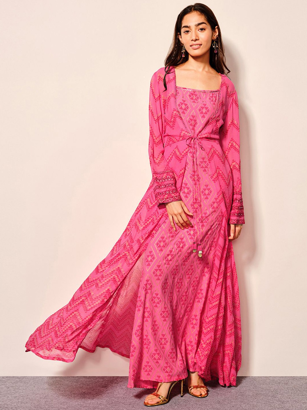 

Global Desi Geometric Printed Square Neck A-Line Maxi Ethnic Dress With Shrug, Pink