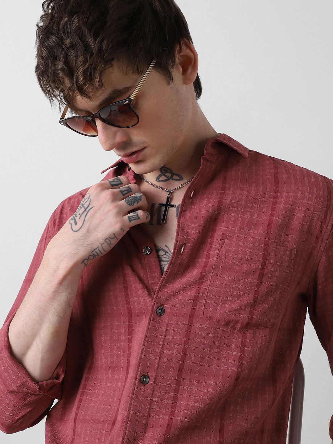 

VASTRADO Men Classic Slim Fit Striped Casual Shirt, Peach