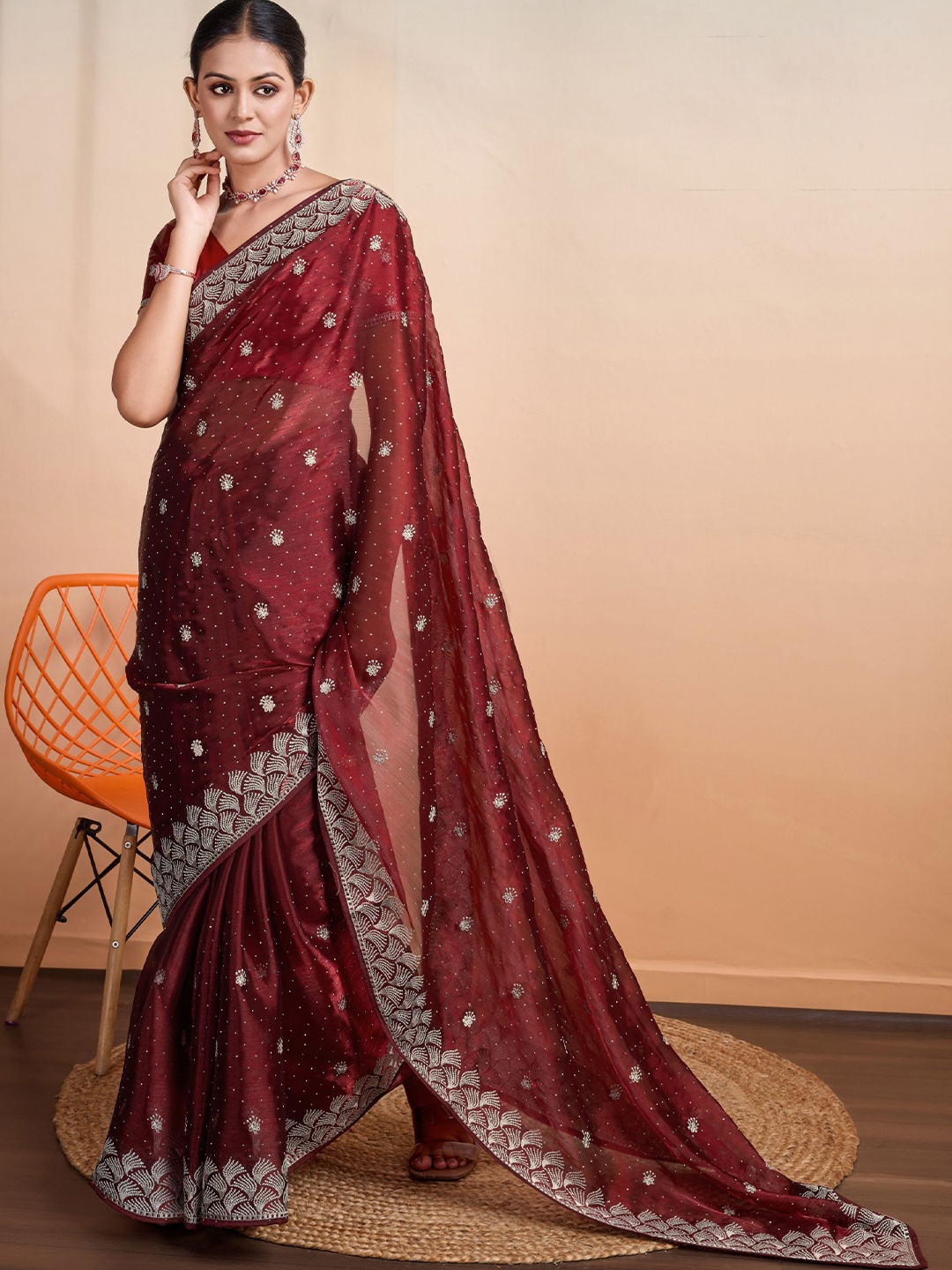 

KIMISHA Ethnic Motifs Embroidered Beads and Stones Celebrity Saree, Maroon