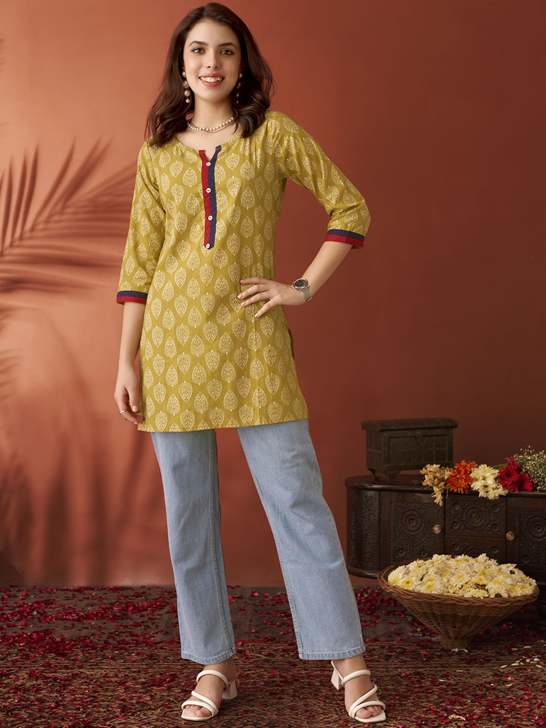 

Anouk Ethnic Motifs Printed Pure Cotton Kurti, Mustard