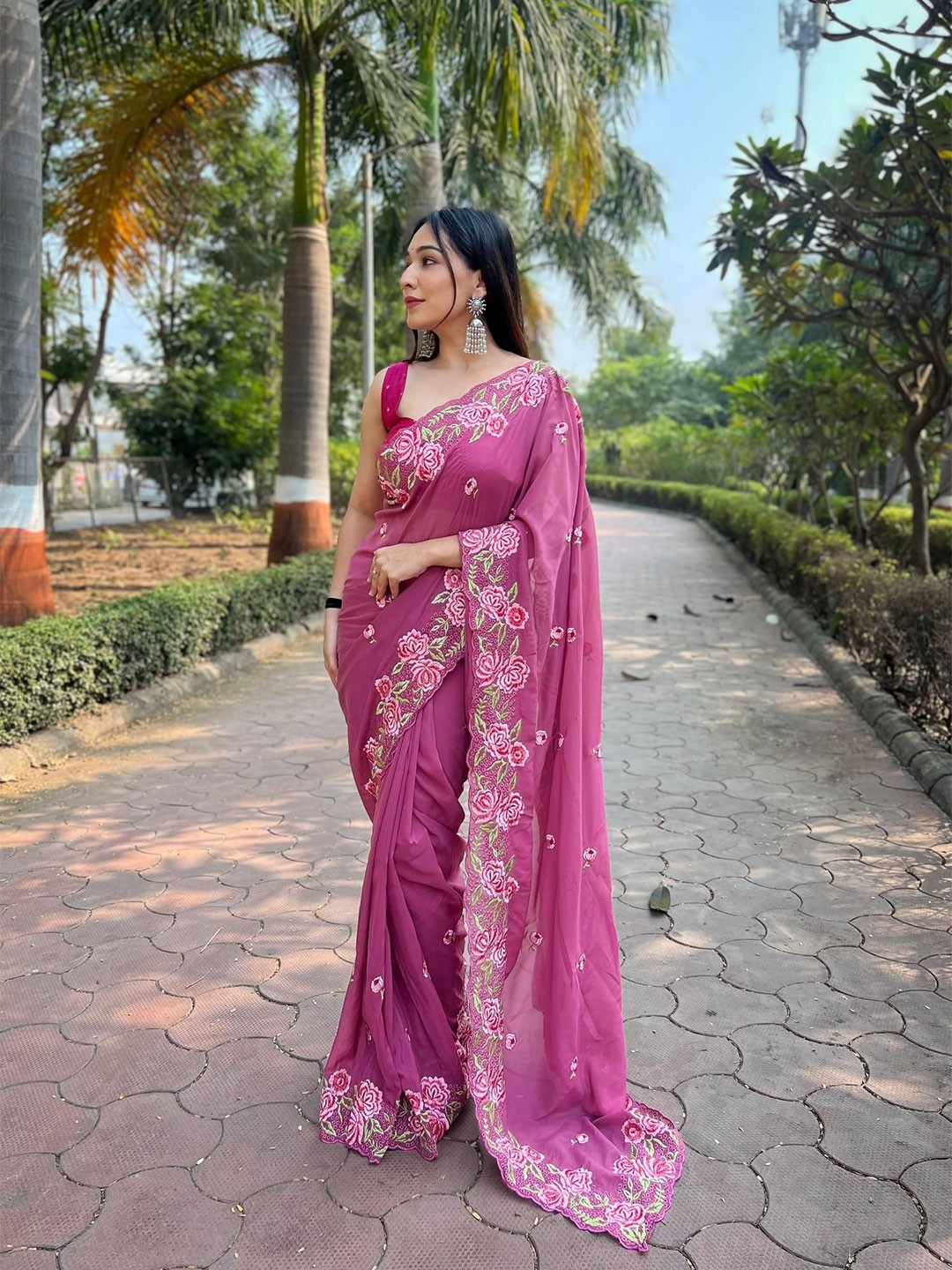 

Mitera Floral Embroidered Organza Saree, Pink