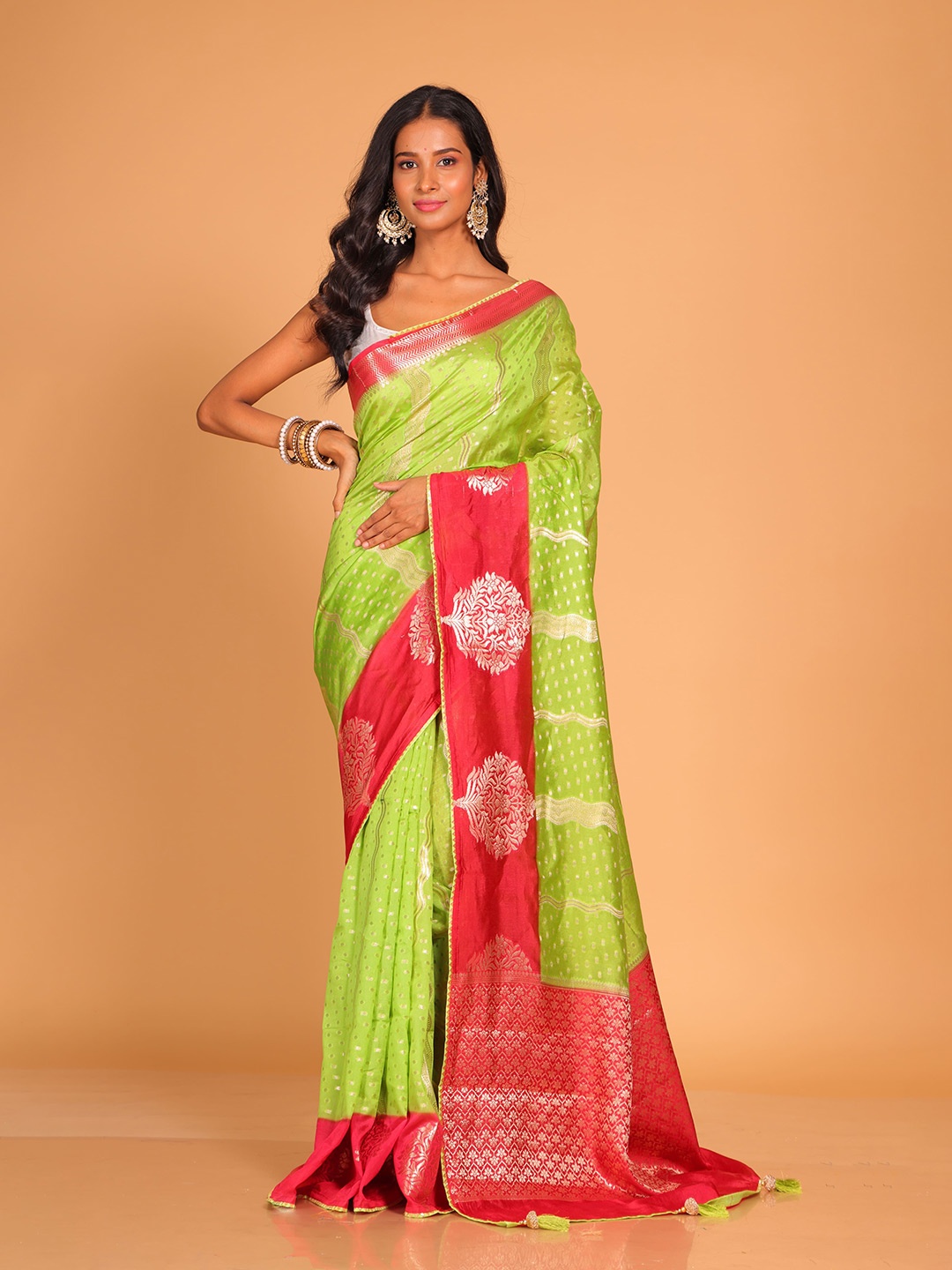 

Morchari Ethnic Motifs Pure Silk Saree, Green