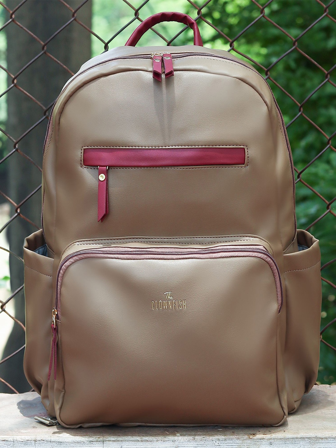 

THE CLOWNFISH Unisex Backpack, Brown