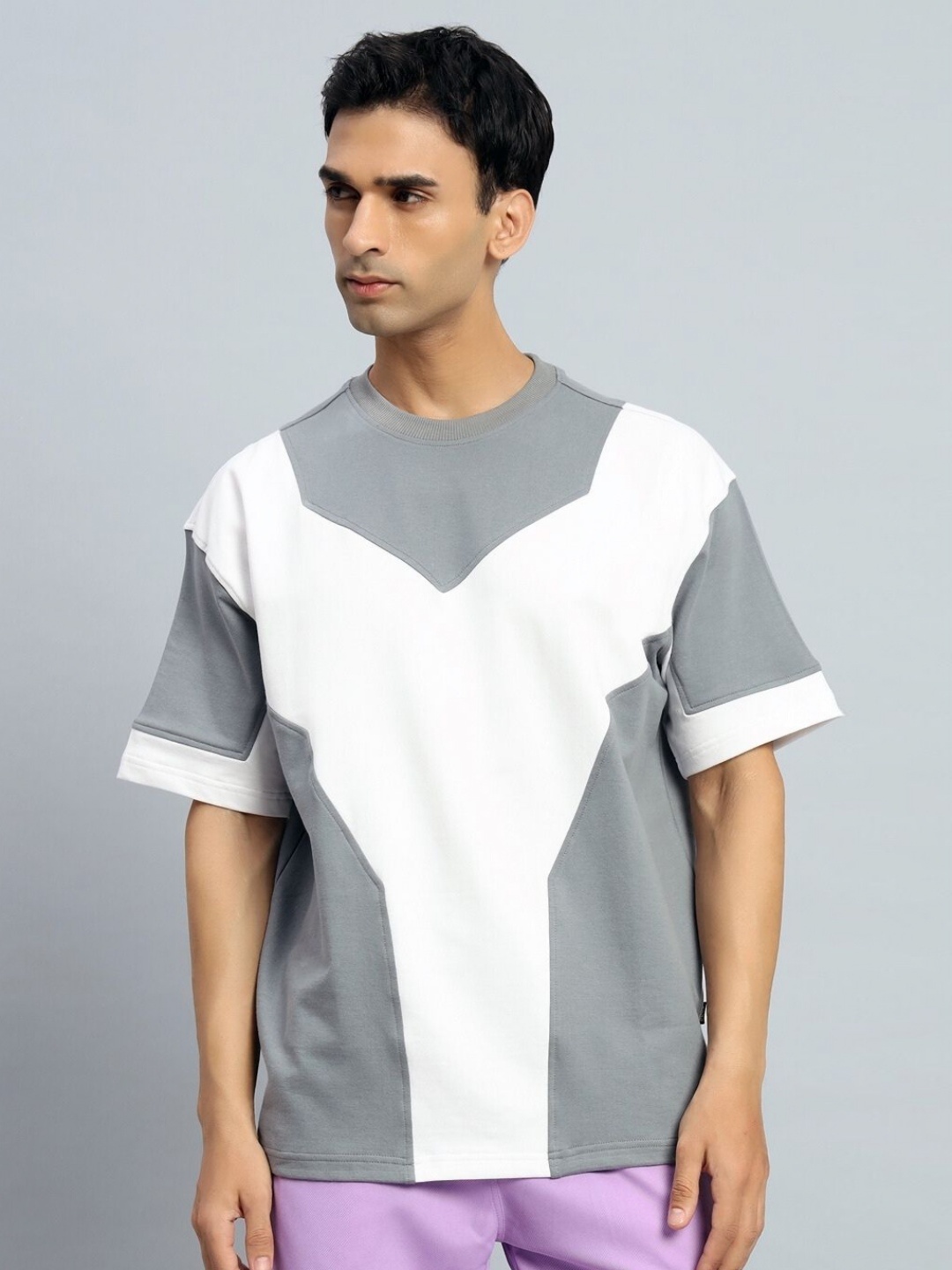 

WEARDUDS Men Colourblocked Round Neck Cotton Oversized T-shirt, Grey