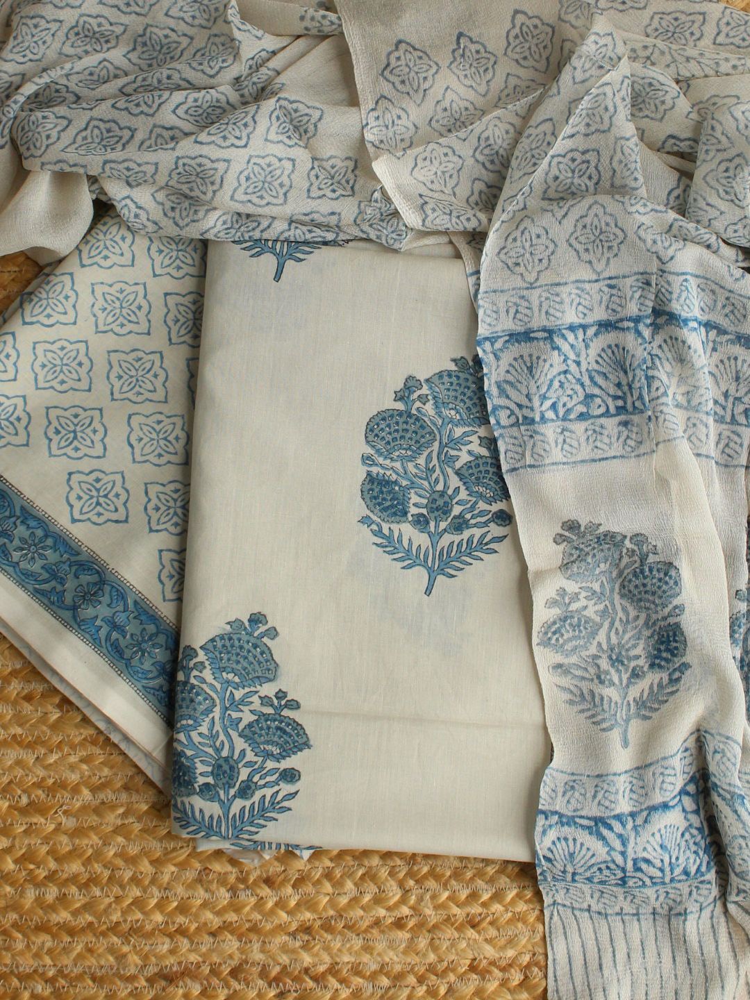 

Weaves of Tradition Floral Printed Pure Cotton Unstitched Dress Material, Beige