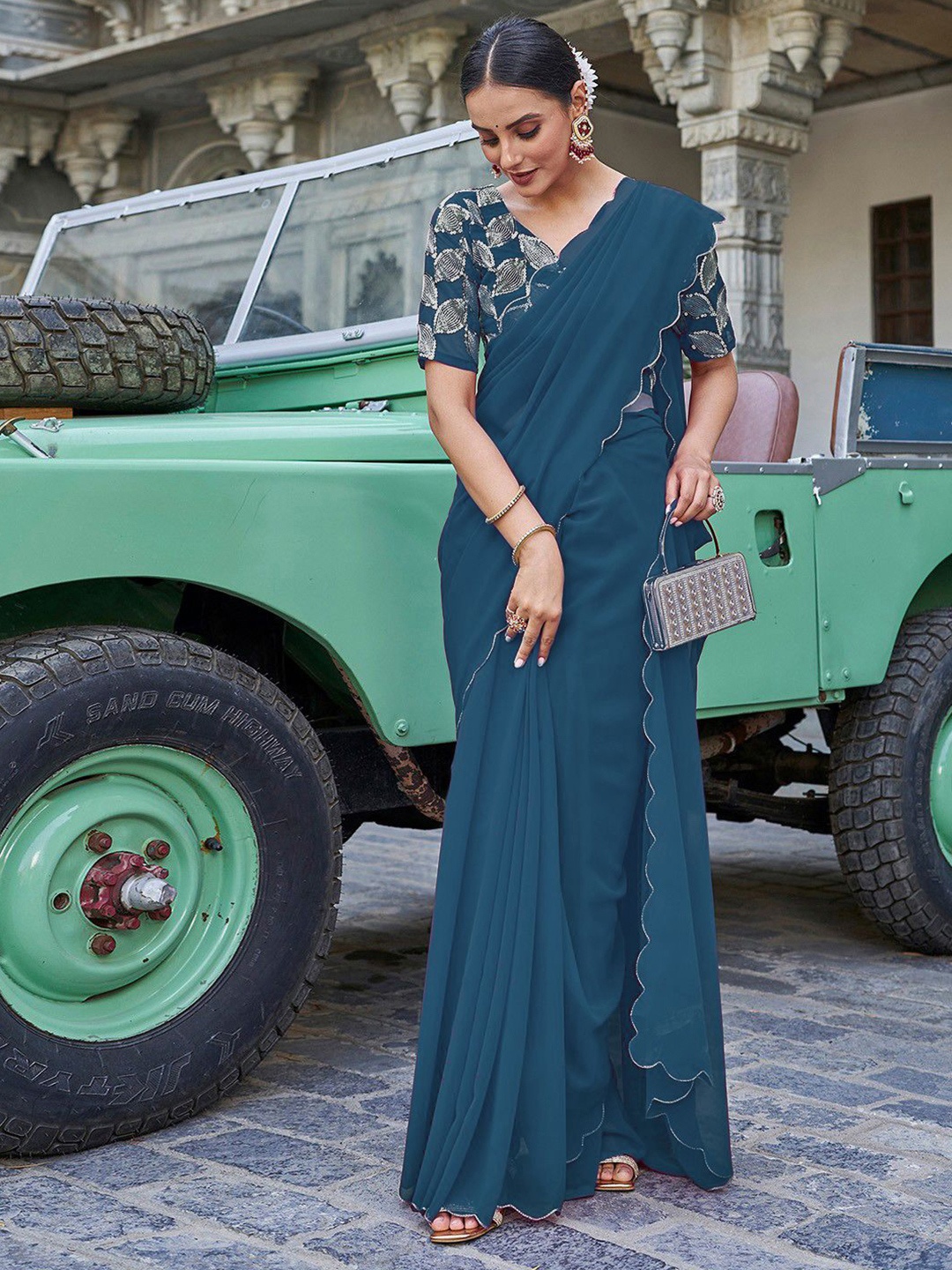 

FEBO FASHION Embellished Sequined Saree, Turquoise blue