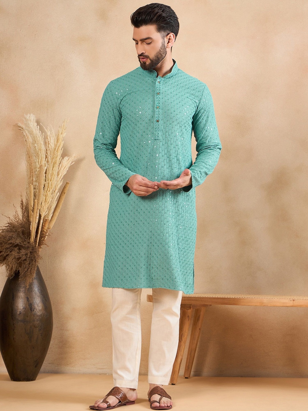 

House of Pataudi Ethnic Motifs Embroidered Mandarin Collar Sequins Straight Kurta, Green