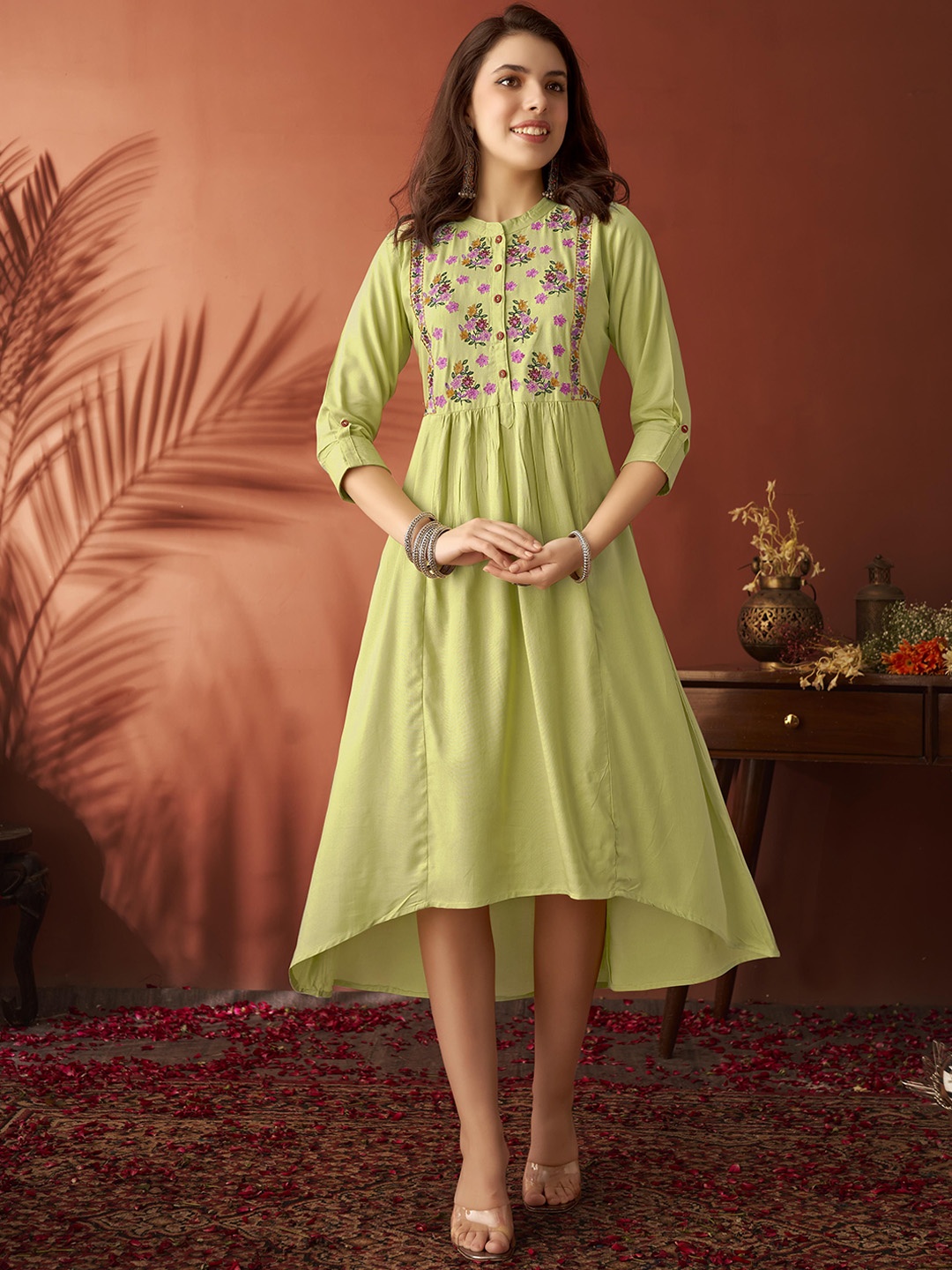 

Anouk Floral Yoke Design Roll Up Sleeves Thread Work Liva Anarkali Kurta, Green