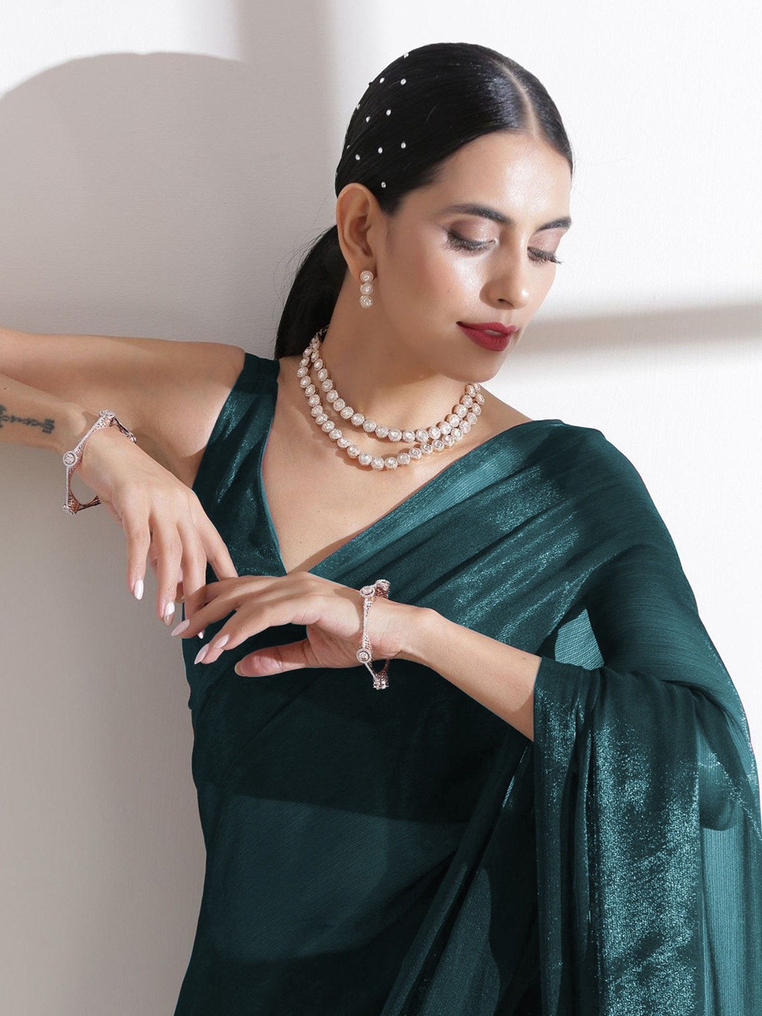 

FEBO FASHION Elegant Dual Shade Simmer Saree, Green