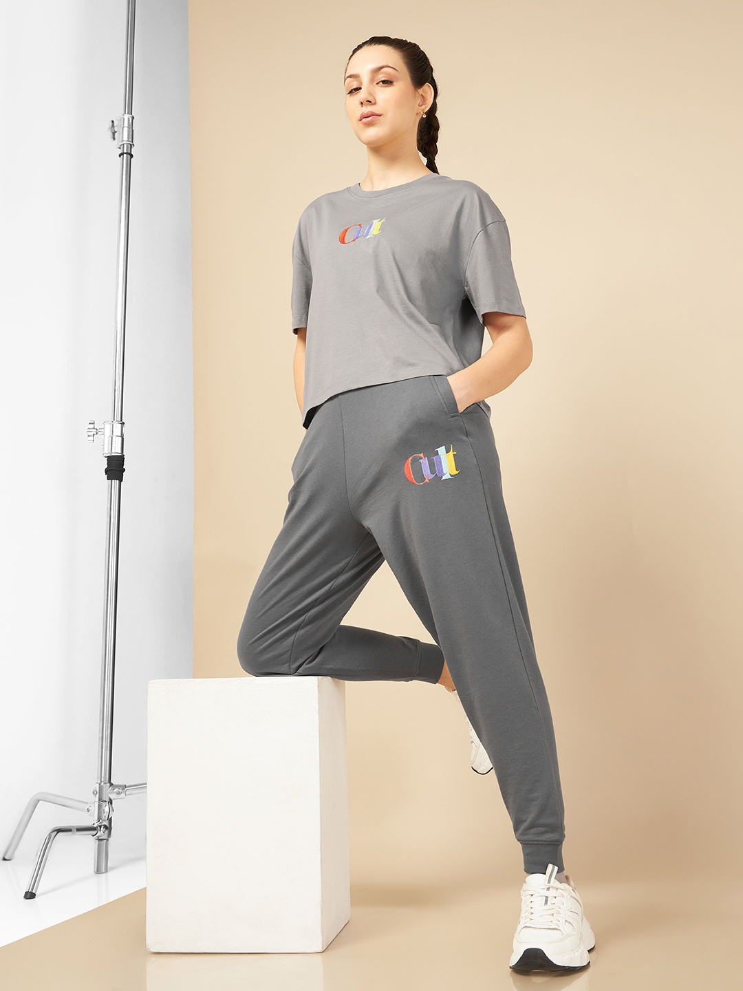 

CULT Women Cult Club High Rise Joggers, Grey